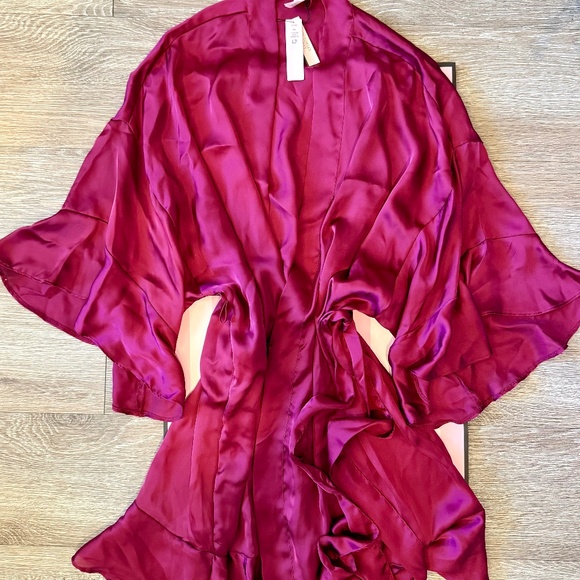 Victoria's Secret Satin Flounce Robe Ruffle Sleeves M/L NWT